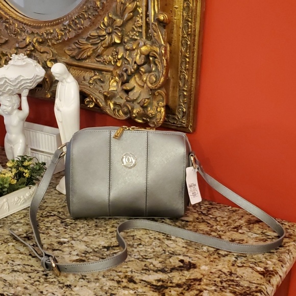 joy mangano metallic leather tote